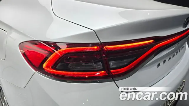 2019 Hyundai Grandeur IG 3.0 Exclusive Sold VIN KMHF341EBKA248047 – side profile