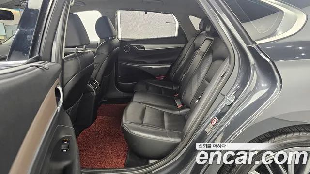 2018 Hyundai Grandeur IG 3.3 Celebrity Sold VIN KMHF341GBJA110009 – engine bay