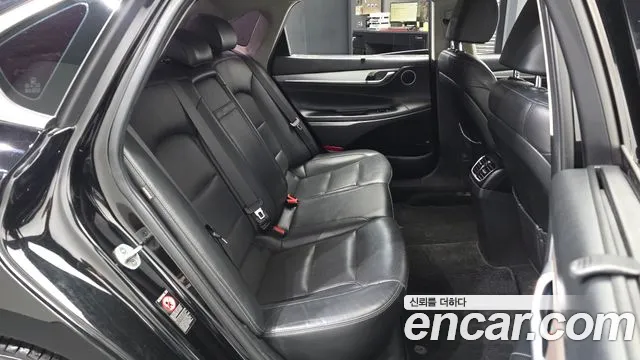 2018 Hyundai Grandeur IG 3.3 Celebrity Sold VIN KMHF341GBJA137886 – undercarriage