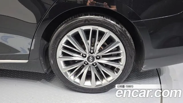 2018 Hyundai Grandeur IG 3.3 Celebrity Sold VIN KMHF341GBJA137886 – odometer reading