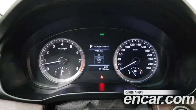 2017 Hyundai Grandeur IG 3.0 LPi Dsabled Person Sold VIN KMHF341NBHA015147 – dashboard