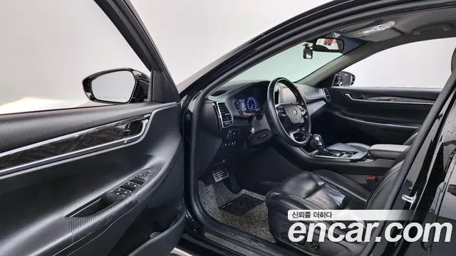 2017 Hyundai Grandeur IG 3.0 LPI Taxi Sold VIN KMHF341NBHA026134 – exterior detail