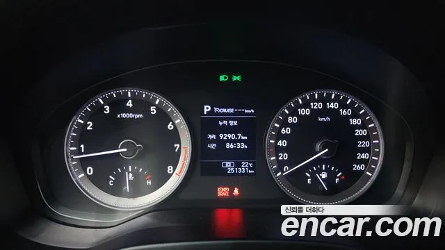 2018 Hyundai Grandeur IG 3.0 LPI Taxi Sold VIN KMHF341NBJA092685 – dashboard