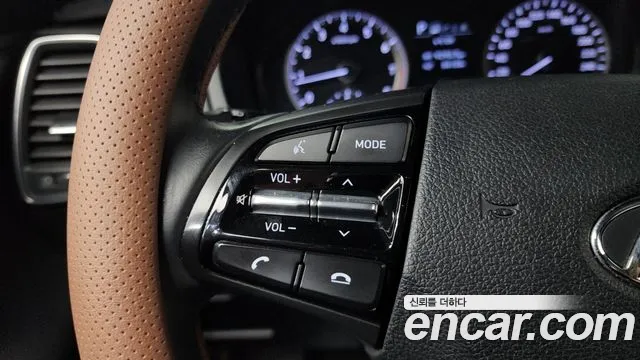 2018 Hyundai Grandeur IG 3.0 LPI Taxi Sold VIN KMHF341NBJA092685 – interior seats