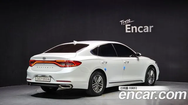 2018 Hyundai Grandeur Ig 3.0 Lpi Taxi Sold VIN KMHF341NBJA110389 – front exterior