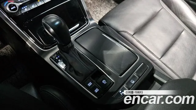 2019 Hyundai Grandeur IG 3.0 LPI Taxi Sold VIN KMHF341NBKA194238 – side profile