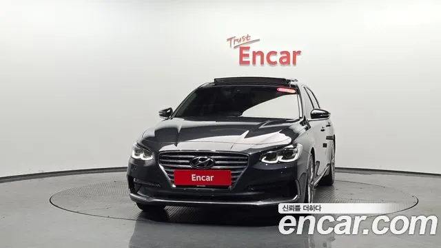 2017 Hyundai Grandeur IG 2.4 Premium Sold VIN KMHF441CBHA018576 – dashboard