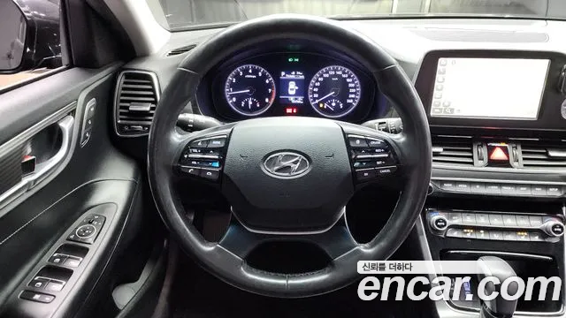 2017 Hyundai Grandeur IG 2.4 Premium Sold VIN KMHF441CBHA021969 – engine bay 2017 Hyundai Grandeur IG 2.4 Premium Sold VIN KMHF441CBHA021969 – engine bay