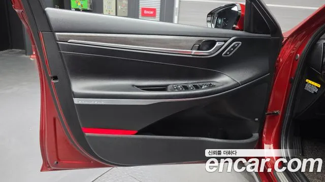 2018 Hyundai Grandeur IG 2.4 Premium Sold VIN KMHF441CBJA048071 – trunk area