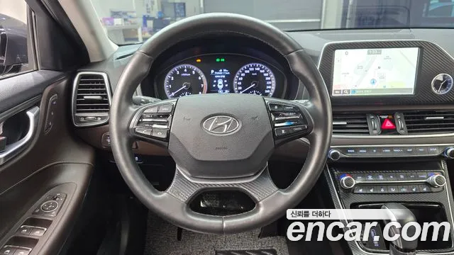 2018 Hyundai Grandeur IG 2.4 Premium Sold VIN KMHF441CBJA063026 – engine bay