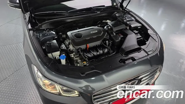 2018 Hyundai Grandeur Ig 2.4 Premium Sold VIN KMHF441CBJA081691 – front exterior