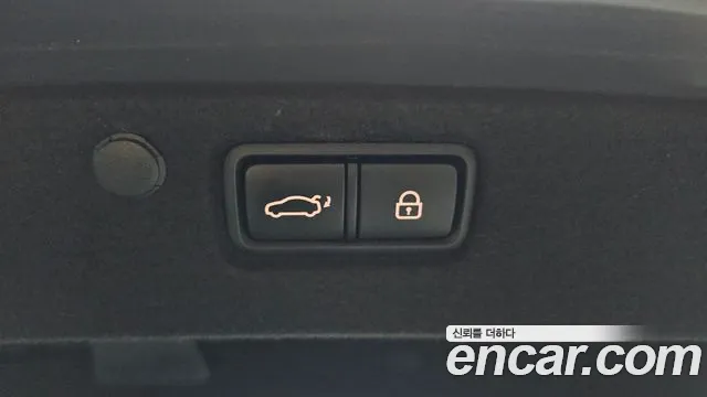 2018 Hyundai Grandeur Ig 2.4 Premium Sold VIN KMHF441CBJA083750 – front exterior