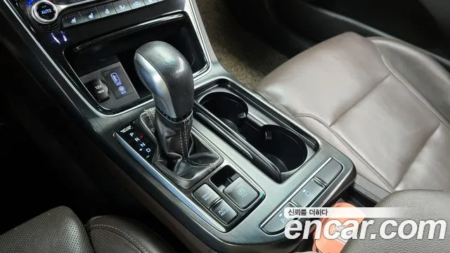 2018 Hyundai Grandeur IG 2.4 Premium Sold VIN KMHF441CBJA087680 – photo 14 2018 Hyundai Grandeur IG 2.4 Premium Sold VIN KMHF441CBJA087680 – photo 14