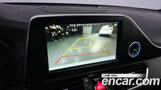 2018 Hyundai Grandeur IG 2.4 Premium Sold VIN KMHF441CBJA091231 – side profile