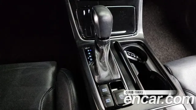 2018 Hyundai Grandeur IG 2.4 Premium Sold VIN KMHF441CBJA091609 – exterior detail 2018 Hyundai Grandeur IG 2.4 Premium Sold VIN KMHF441CBJA091609 – exterior detail