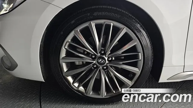 2018 Hyundai Grandeur IG 2.4 Premium Sold VIN KMHF441CBJA102705 – photo 16