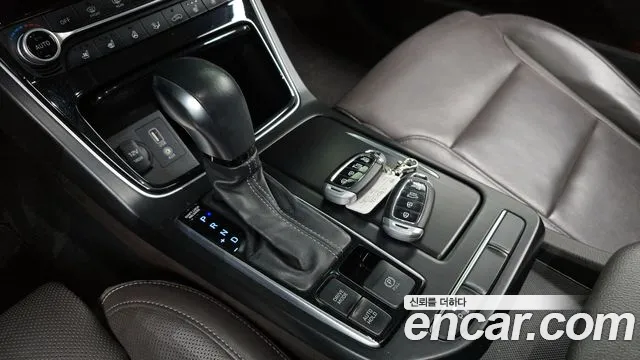 2018 Hyundai Grandeur Ig 2.4 Premium Sold VIN KMHF441CBJA108810 – front exterior