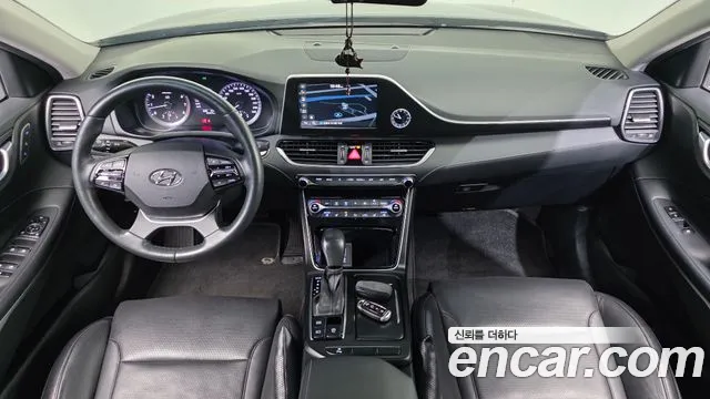 2018 Hyundai Grandeur IG 2.4 Premium Sold VIN KMHF441CBJA120421 – undercarriage