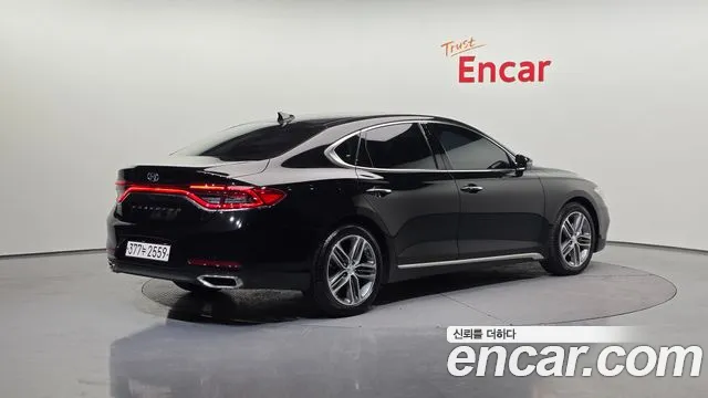 2018 Hyundai Grandeur IG 2.4 Premium Sold VIN KMHF441CBJA120421 – trunk area
