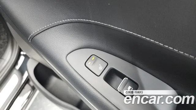 2019 Hyundai Grandeur IG 2.4 Premium Sold VIN KMHF441CBKA208348 – exterior detail 2019 Hyundai Grandeur IG 2.4 Premium Sold VIN KMHF441CBKA208348 – exterior detail