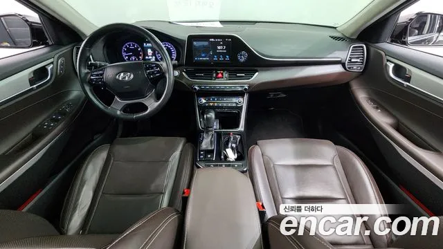 2019 Hyundai Grandeur IG 2.4 Exclusive Sold VIN KMHF441CBKA219527 – interior seats