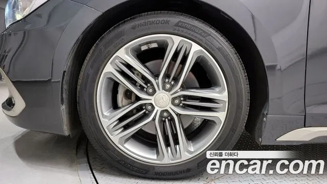 2019 Hyundai Grandeur IG 2.4 Exclusive Sold VIN KMHF441CBKA223981 – engine bay