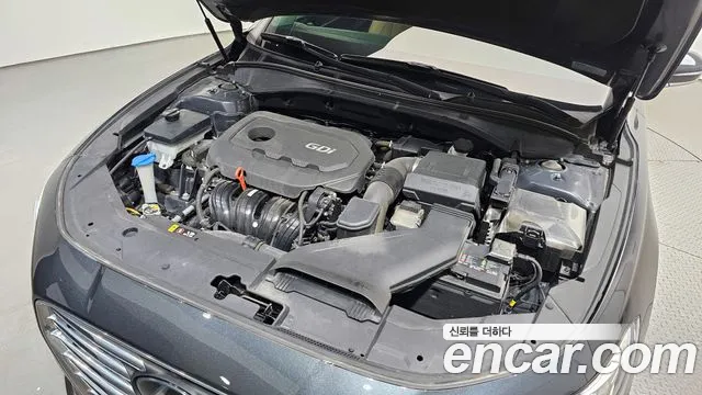 2019 Hyundai Grandeur IG 2.4 Exclusive Sold VIN KMHF441CBKA223981 – trunk area