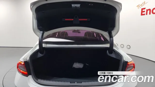 2019 Hyundai Grandeur IG 2.4 Exclusive Sold VIN KMHF441CBKA236538 – rear exterior