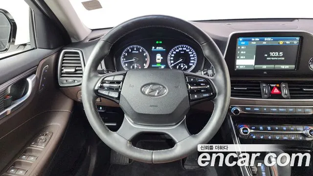 2019 Hyundai Grandeur IG 2.4 Exclusive Sold VIN KMHF441CBKA236538 – side profile