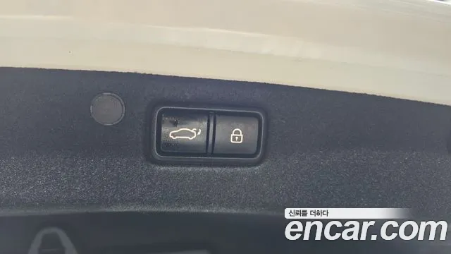 2019 Hyundai Grandeur IG 2.4 Exclusive Sold VIN KMHF441CBKA245028 – interior seats