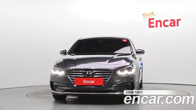 2019 Hyundai Grandeur IG 2.4 Exclusive Sold VIN KMHF441CBKA271935 – dashboard