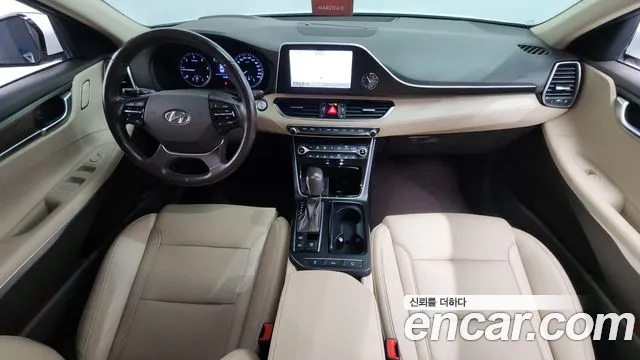 2018 Hyundai Grandeur IG 2.2 Diesel Premium Sold VIN KMHF441RBJA129049 – side profile