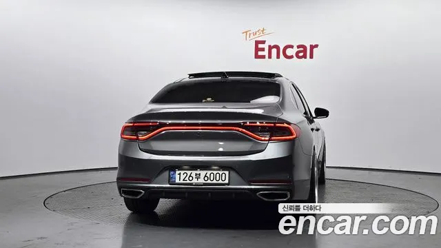2019 Hyundai Grandeur IG 2.2 Diesel Premium Sold VIN KMHF441RBKA183011 – interior seats 2019 Hyundai Grandeur IG 2.2 Diesel Premium Sold VIN KMHF441RBKA183011 – interior seats