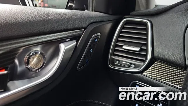 2019 Hyundai Grandeur Ig 2.2 Diesel Premium Sold VIN KMHF441RBKA193944 – front exterior