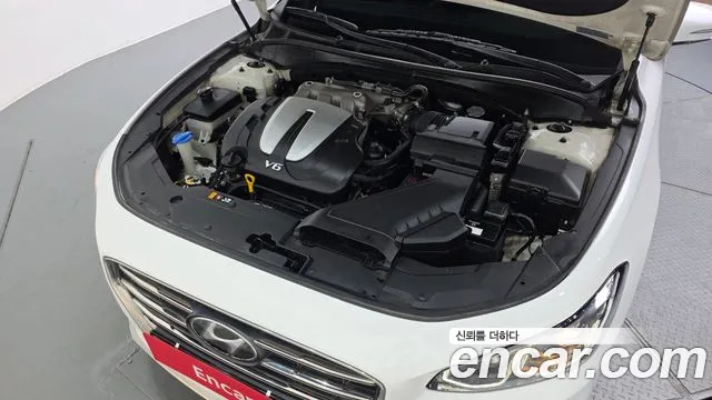 2017 Hyundai Grandeur IG 3.0 LPi Modern (Rental Car) Sold VIN KMHF641NBHA020217 – photo 16