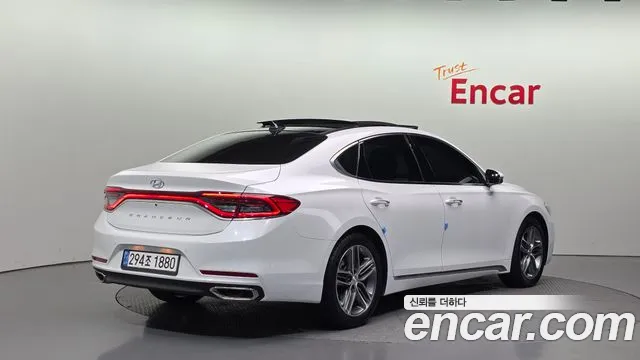 2018 Hyundai Grandeur IG 3.0 LPi Exclusive (Rental Car) Sold VIN KMHF641NBJA081912 – photo 11