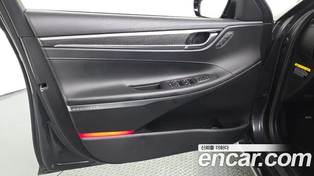 2018 Hyundai Grandeur IG 3.0 LPi Exclusive (Rental Car) Sold VIN KMHF641NBJA097033 – trunk area