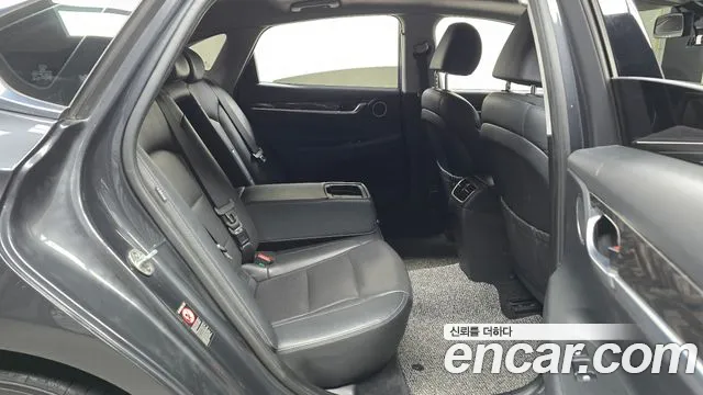 2018 Hyundai Grandeur IG 3.0 LPi Modern (Rental Car) Sold VIN KMHF641NBJA100553 – engine bay