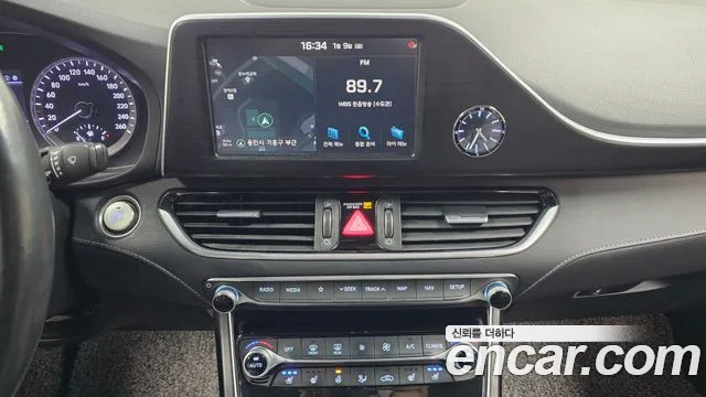 2018 Hyundai Grandeur IG 3.0 LPi Modern (Rental Car) Sold VIN KMHF641NBJA132799 – dashboard