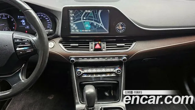 2019 Hyundai Grandeur IG 3.0 LPi Modern (Rental Car) Sold VIN KMHF641NBKA176129 – dashboard