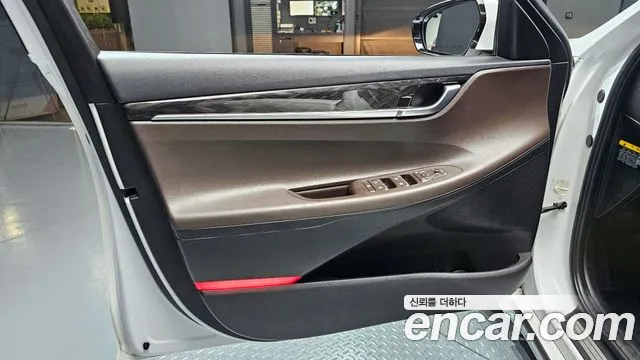 2019 Hyundai Grandeur IG 3.0 LPi Modern (Rental Car) Sold VIN KMHF641NBKA176129 – photo 28