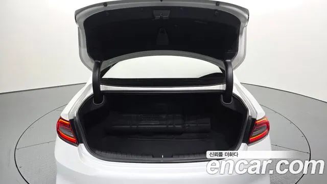 2019 Hyundai Grandeur IG 3.0 LPi Modern (Rental Car) Sold VIN KMHF641NBKA203502 – rear exterior