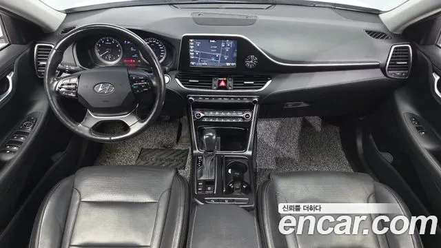 2019 Hyundai Grandeur IG 3.0 LPi Modern (Rental Car) Sold VIN KMHF641NBKA203502 – trunk area