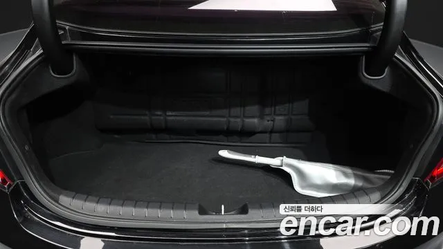 2019 Hyundai Grandeur IG 3.0 LPi Modern (Rental Car) Sold VIN KMHF641NBKA221239 – photo 18