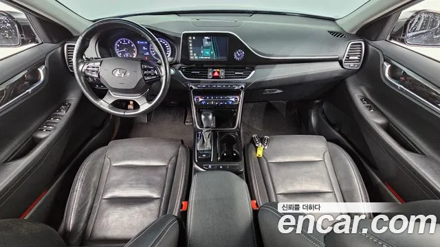2019 Hyundai Grandeur IG 3.0 LPi Modern (Rental Car) Sold VIN KMHF641NBKA249807 – dashboard 2019 Hyundai Grandeur IG 3.0 LPi Modern (Rental Car) Sold VIN KMHF641NBKA249807 – dashboard