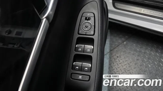 2019 Hyundai Grandeur IG 3.0 LPi Modern (Rental Car) Sold VIN KMHF641NBKA250513 – photo 17