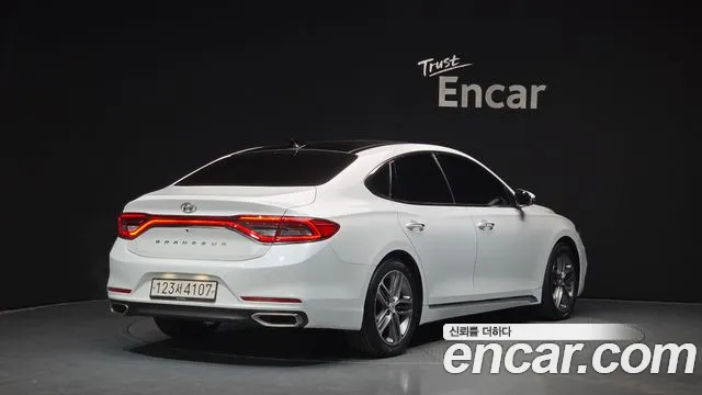 2019 Hyundai Grandeur IG 3.0 LPi Modern (Rental Car) Sold VIN KMHF641NBKA250513 – photo 19