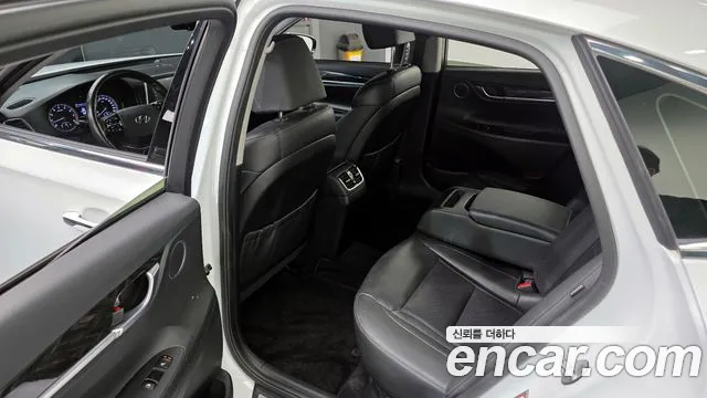 2019 Hyundai Grandeur IG 3.0 LPi Modern (Rental Car) Sold VIN KMHF641NBKA263667 – photo 13 2019 Hyundai Grandeur IG 3.0 LPi Modern (Rental Car) Sold VIN KMHF641NBKA263667 – photo 13
