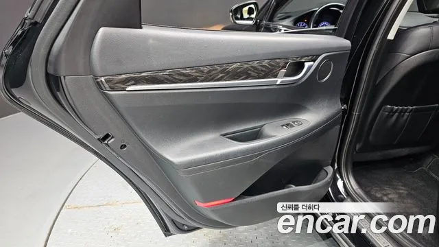 2019 Hyundai Grandeur IG 3.0 LPi Modern (Rental Car) Sold VIN KMHF641NBKA276916 – interior seats 2019 Hyundai Grandeur IG 3.0 LPi Modern (Rental Car) Sold VIN KMHF641NBKA276916 – interior seats