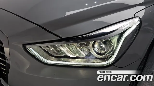 2017 Genesis EQ900 3.3 T-GDI Sold VIN KMHG141ABHU030722 – dashboard